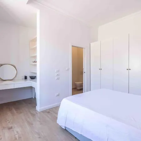 Διαμέρισμα Cozy House In The Heart Of