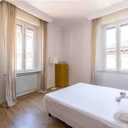 דירה Cozy House In The Heart Of